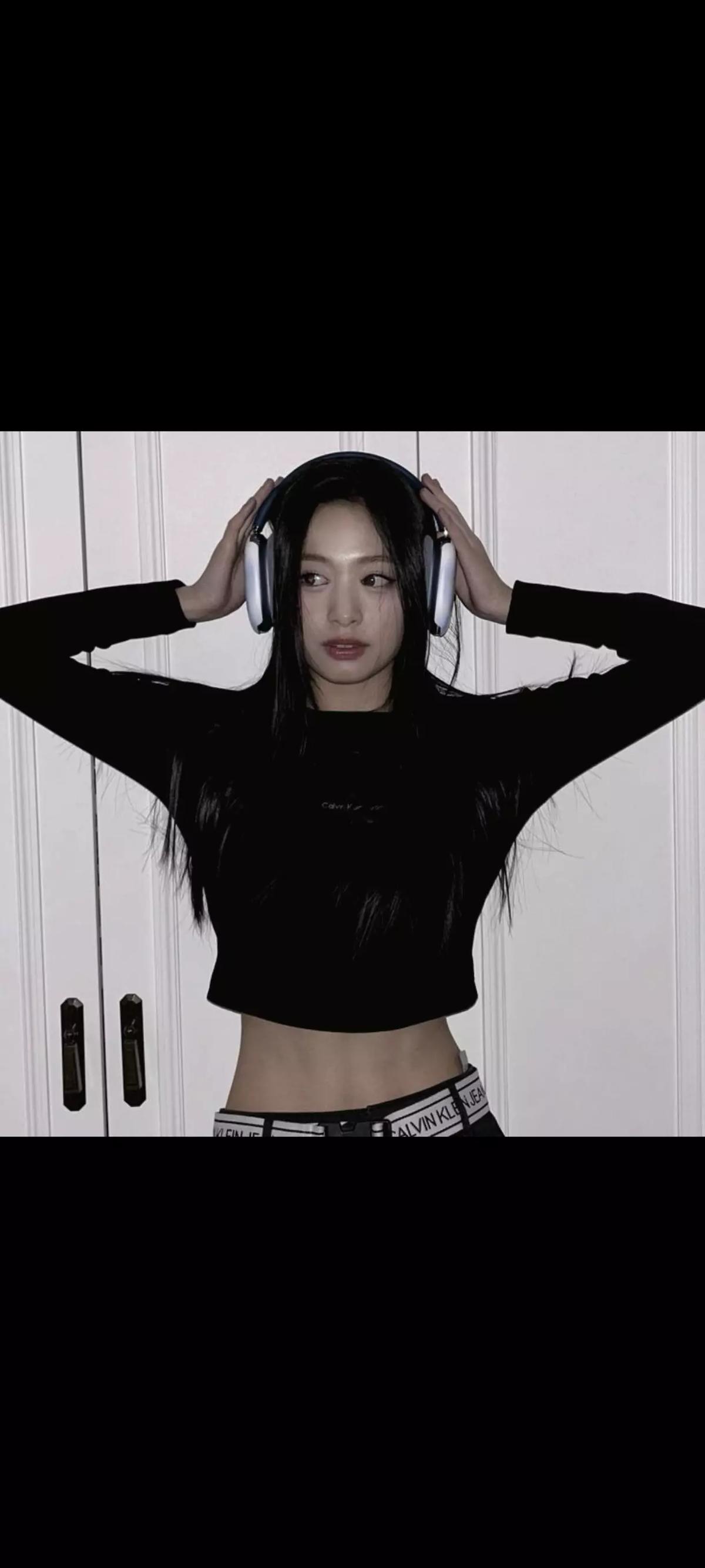 Jung Ahyeon  thumbnail
