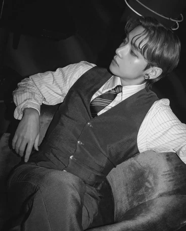 Kim Taehyung. thumbnail