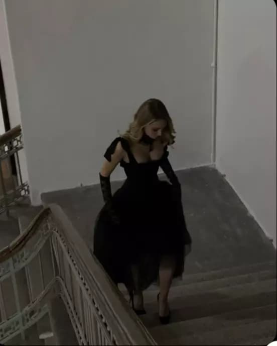 A princess like me would never give such disgust. thumbnail