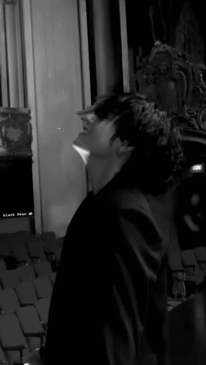 Kim Taehyung (stubborn psychopathic mobster, owner of ma mafia) thumbnail