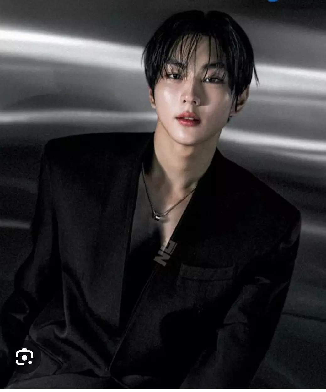 Jungwon  thumbnail