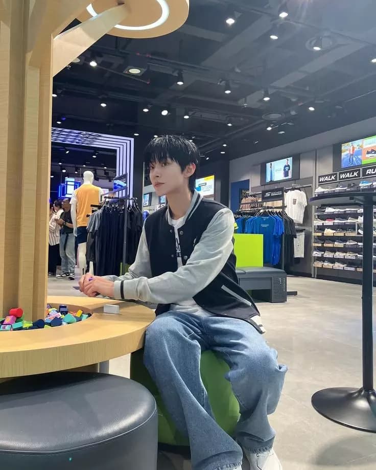Seo Jun thumbnail