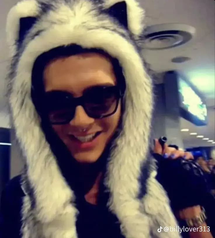 Bill Kaulitz thumbnail