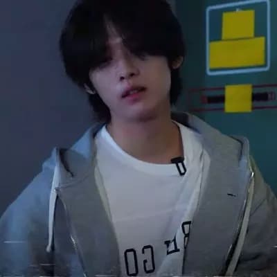 Lee Know (Minho) thumbnail