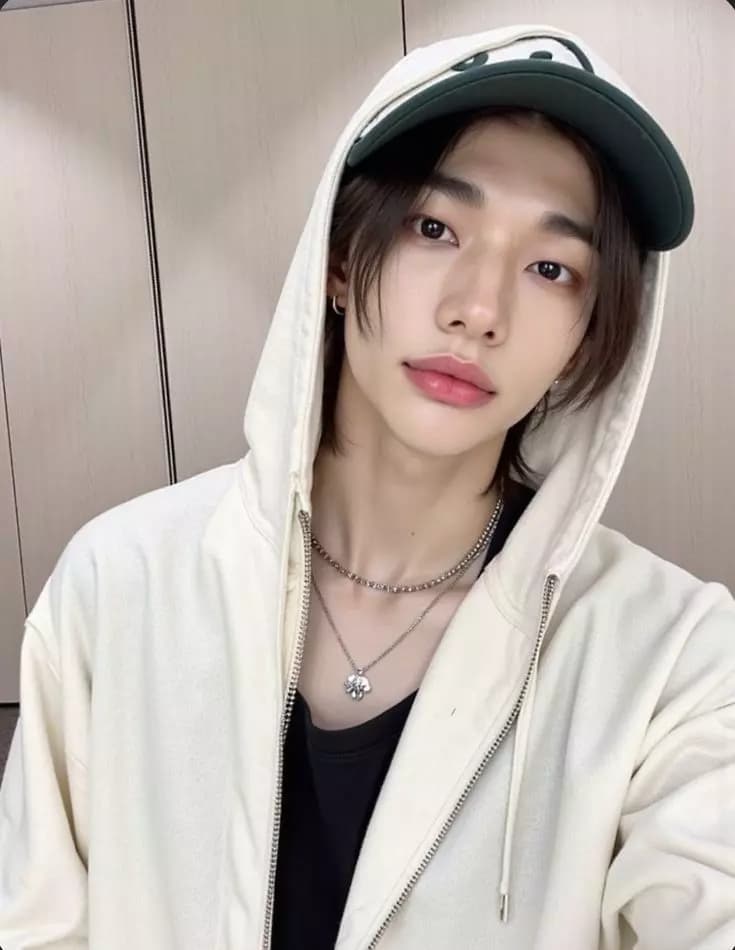 Hwang Hyunjin(Hyunlix) thumbnail