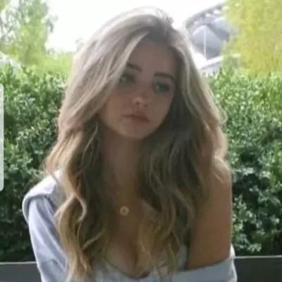 Chloe thumbnail