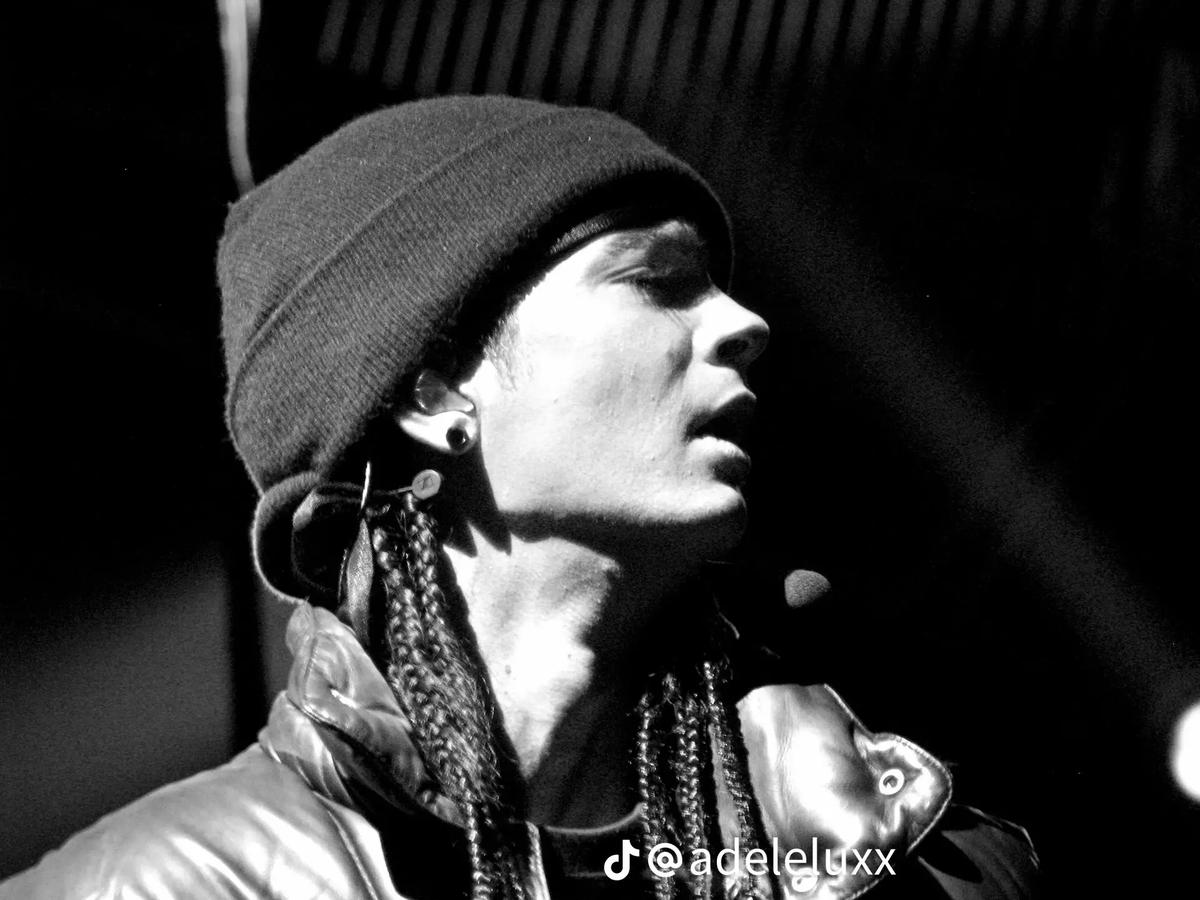 Tom Kaulitz. thumbnail