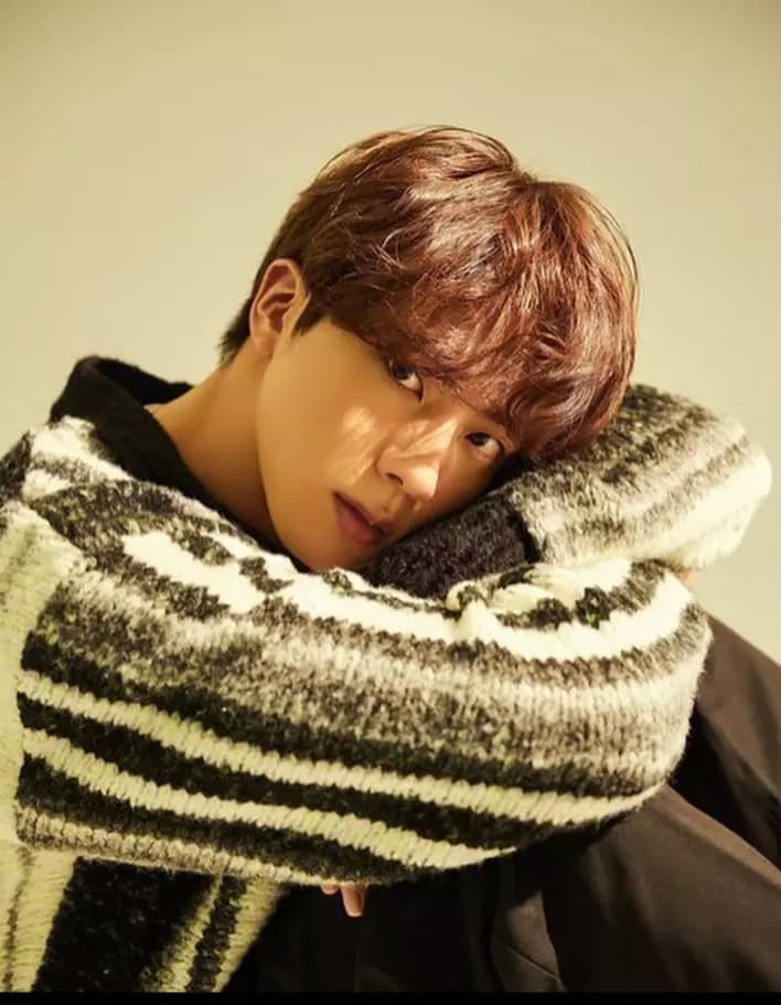 kim seokjin thumbnail
