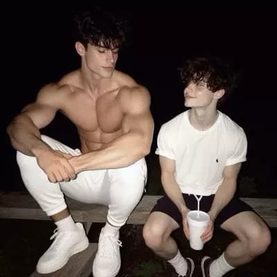 Alex thumbnail