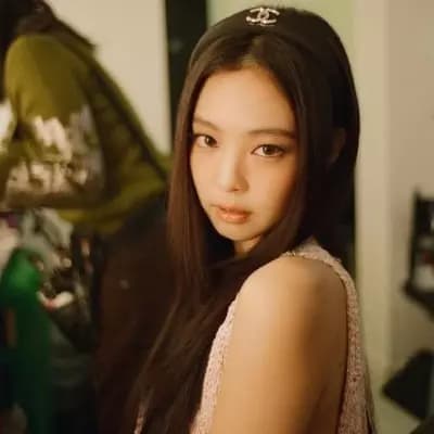 Kim Jennie thumbnail
