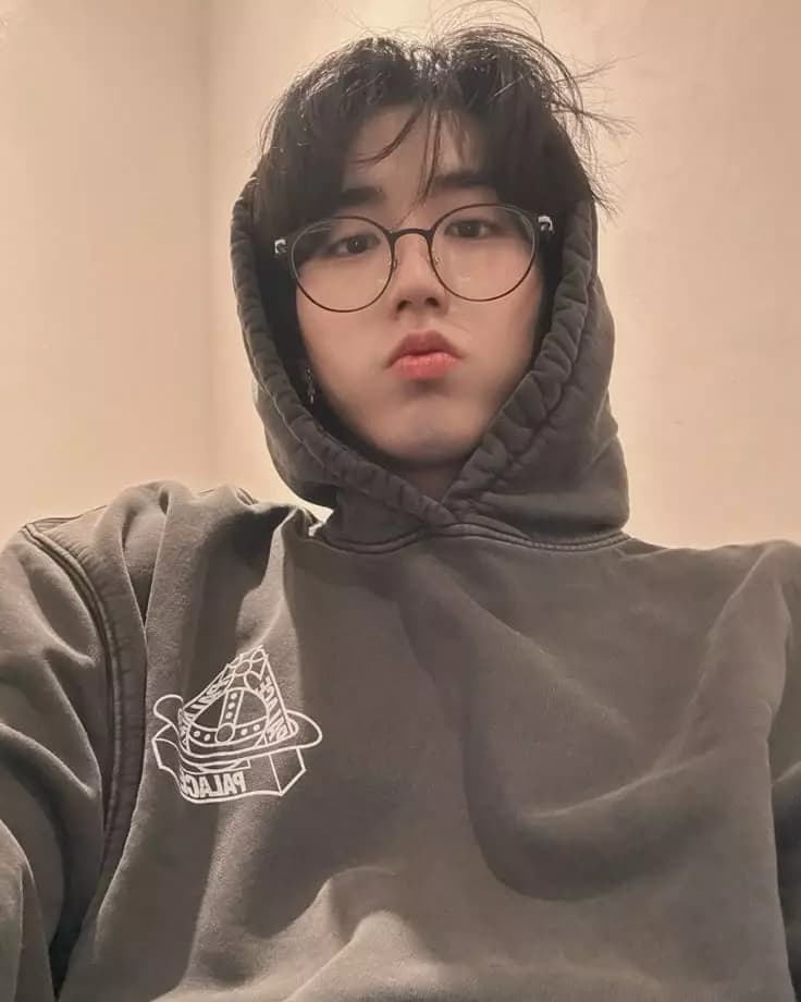 Han Jisung thumbnail