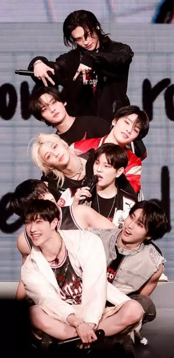 Straykids  thumbnail