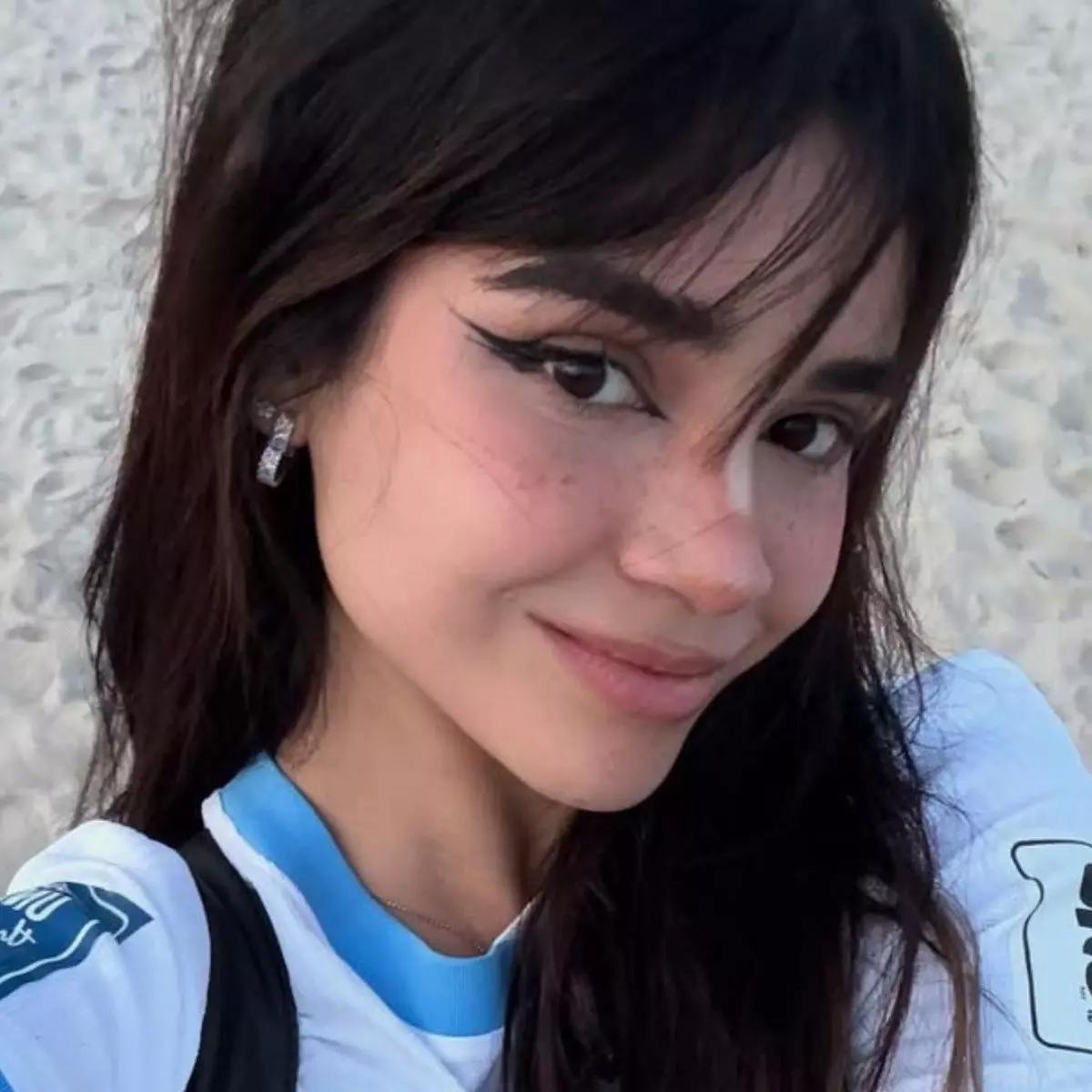 Alana flores🐸 thumbnail