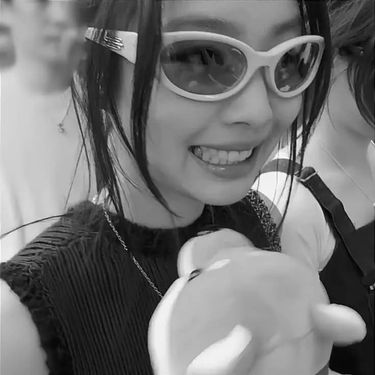 🦦jennie🦦 thumbnail
