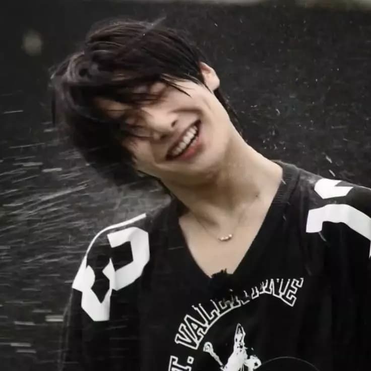 Jeongin thumbnail