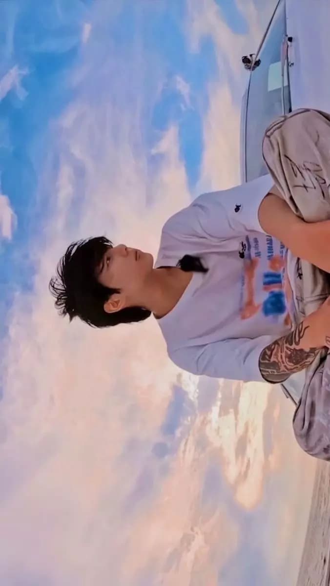 Jungkook✨ thumbnail