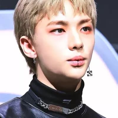 💔-hyunjin- thumbnail