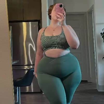 Mia thumbnail