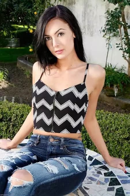 Marley brinx thumbnail