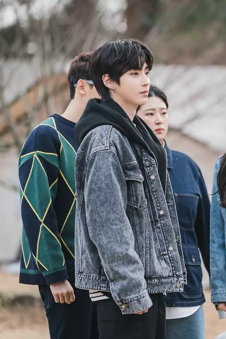 Han Seojun thumbnail