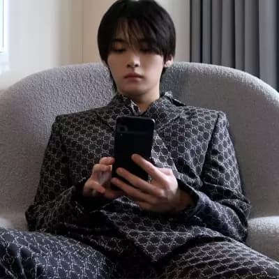 Lee Know thumbnail