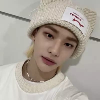Hyunjin thumbnail
