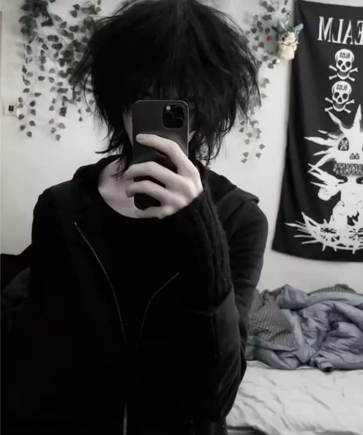 His name is Max, he's emo and he's gay and he's 1.81 tall. thumbnail