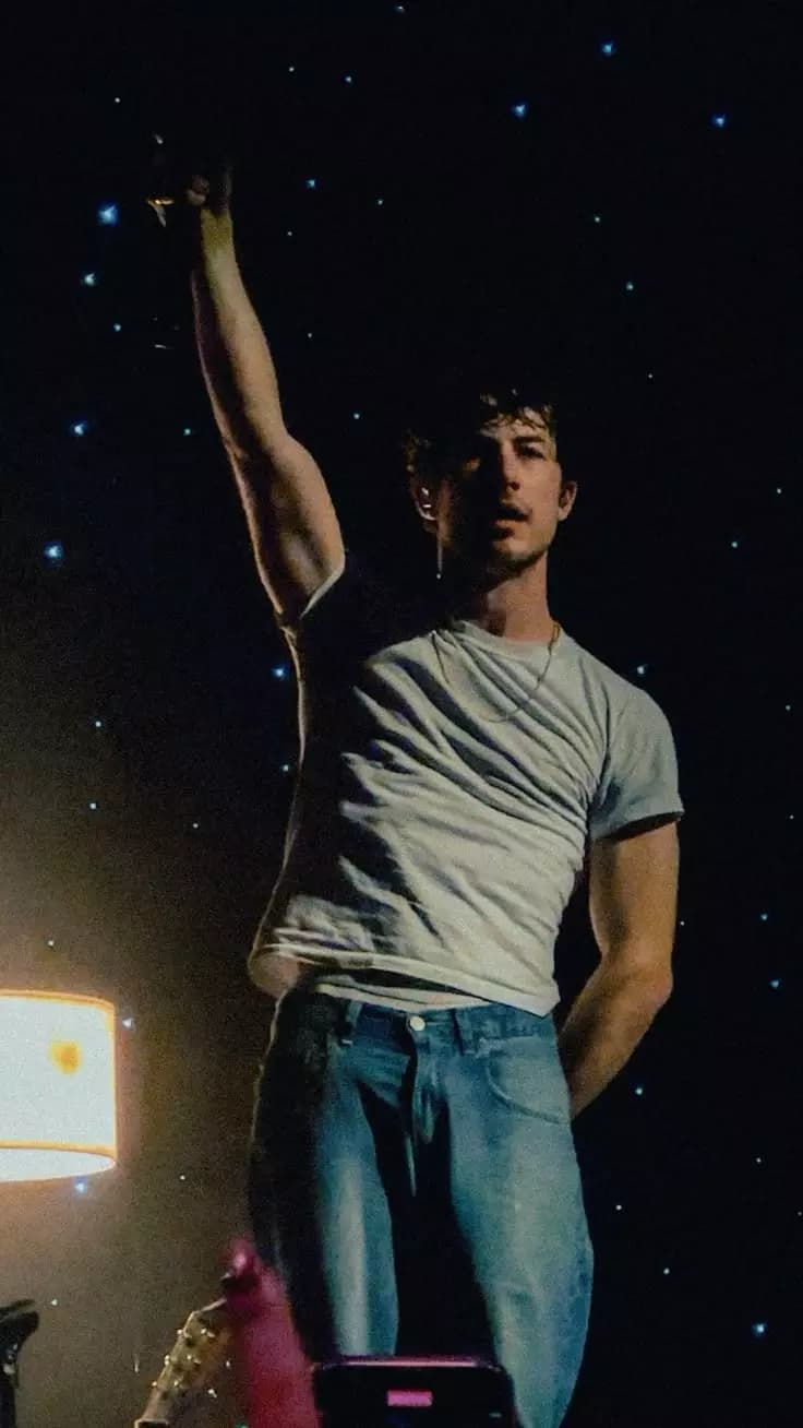 Dylan minnette  thumbnail