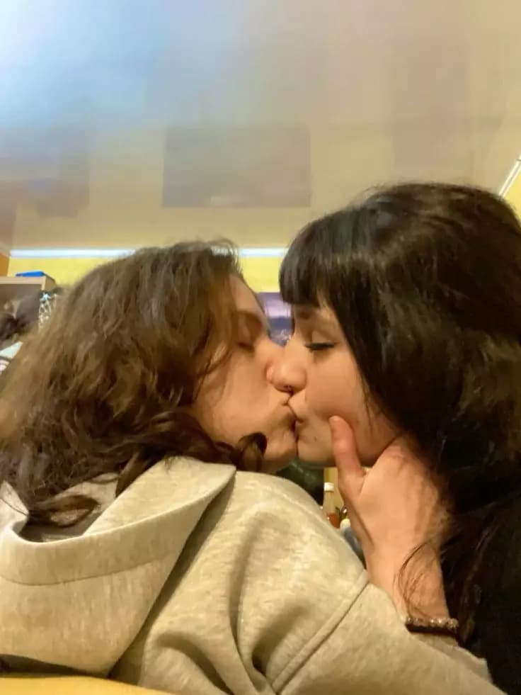 luana thumbnail