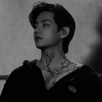 Kim Taehyung thumbnail