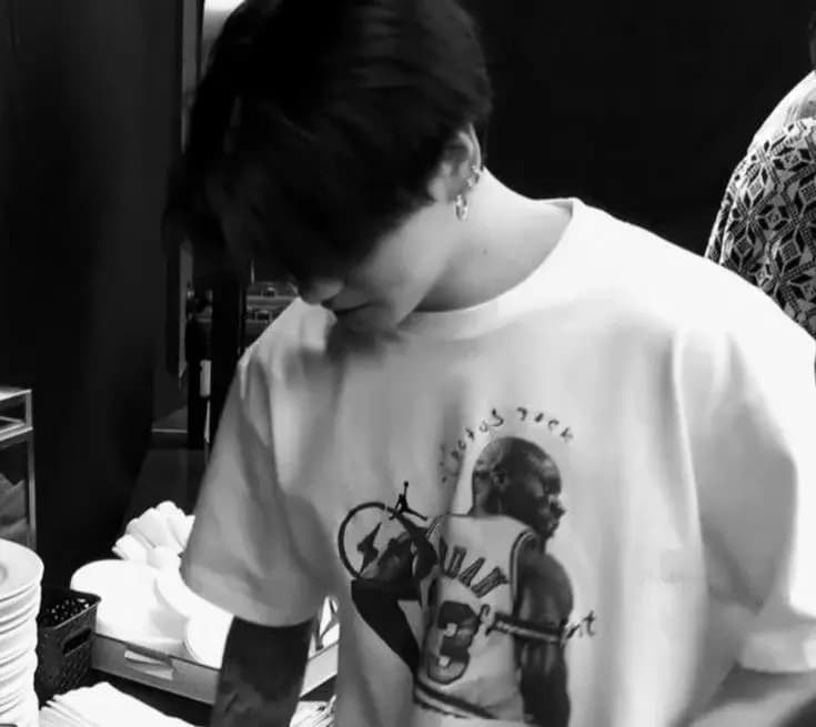 Jeon jungkook thumbnail