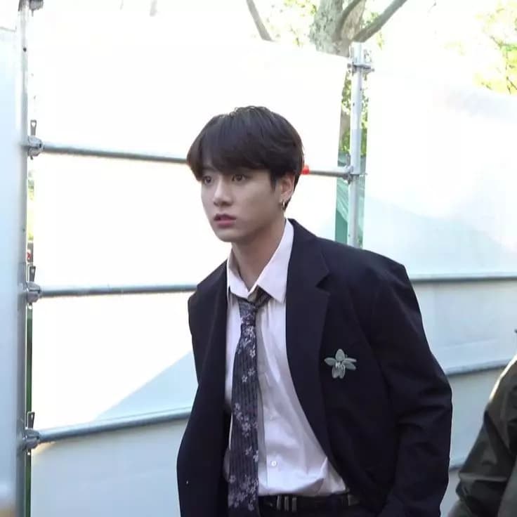 Jeon Jungkook thumbnail