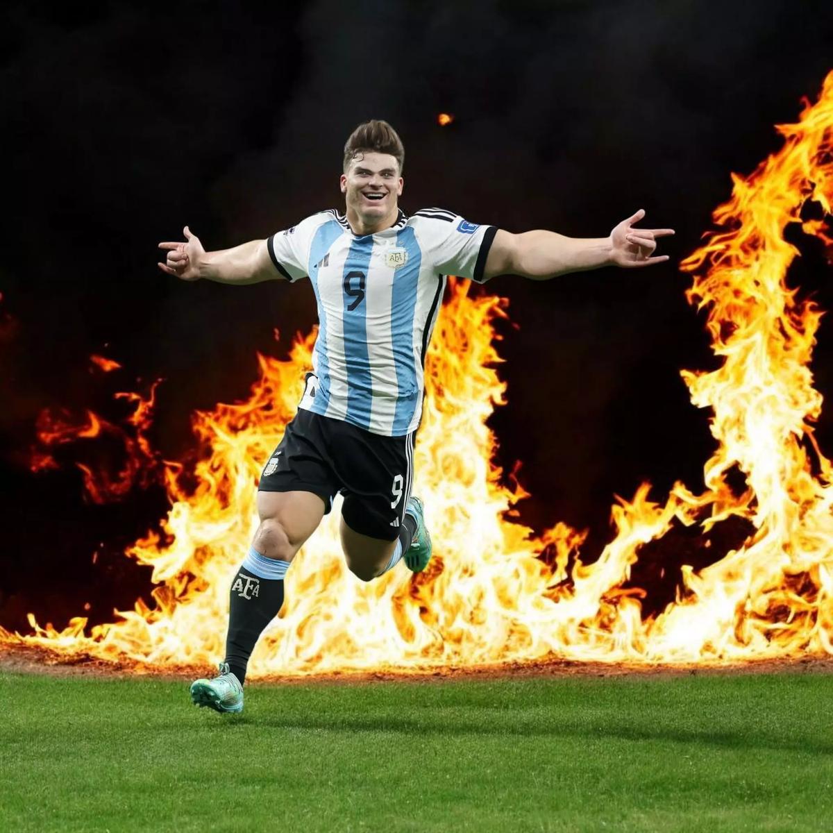 Julian Álvarez {Argentine CHAD player} thumbnail