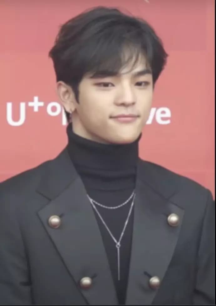 Kim woojin thumbnail
