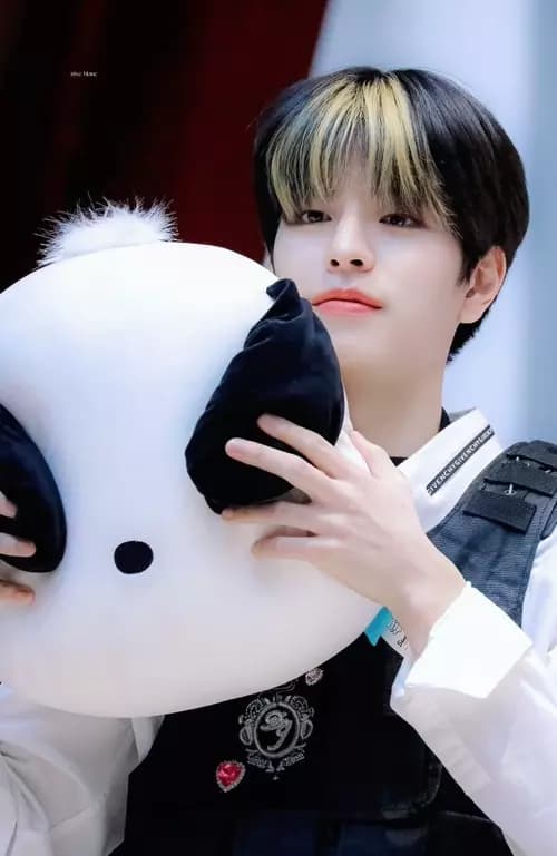Kim Seungmin thumbnail