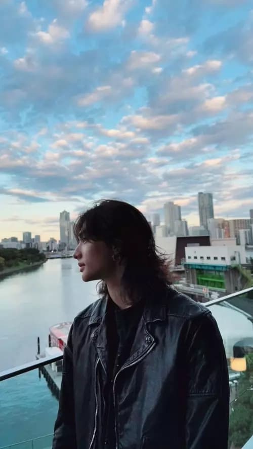 Hwang hyunjin thumbnail
