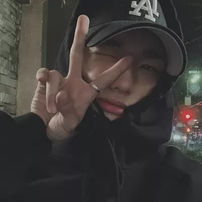 Hyunjin thumbnail