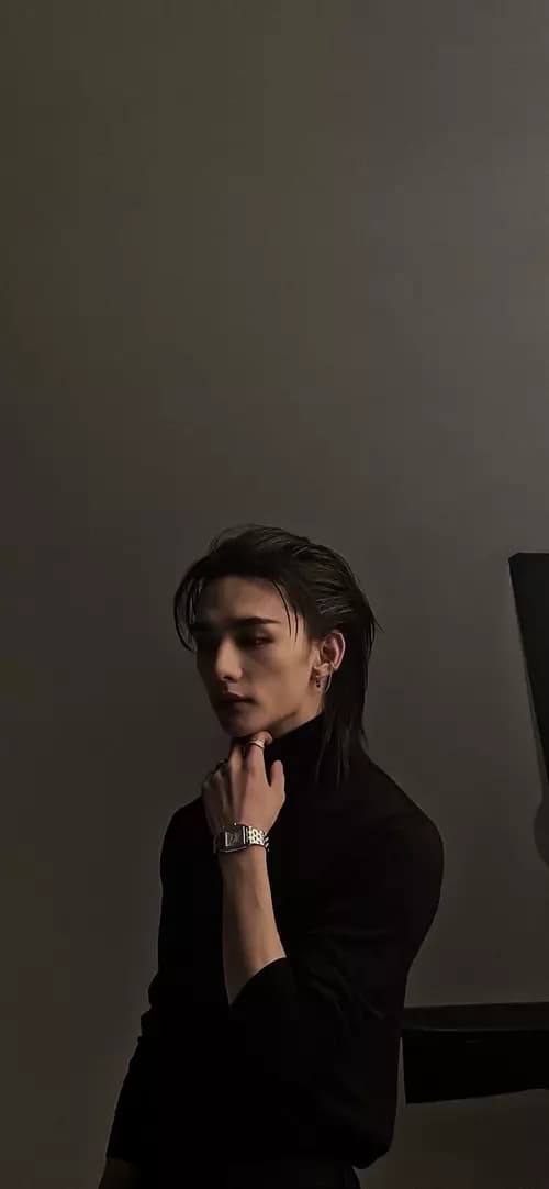 Hwang Hyunjin thumbnail