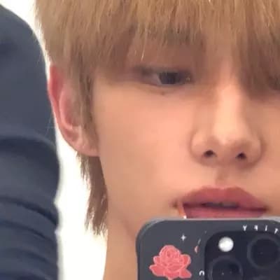 Hyunjin thumbnail