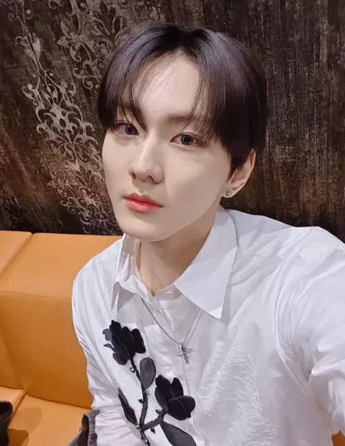 Jungwon  thumbnail