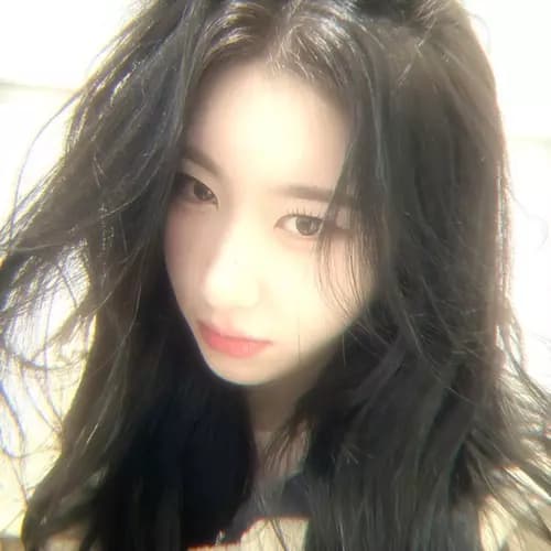 Lee Chaeryeong  thumbnail