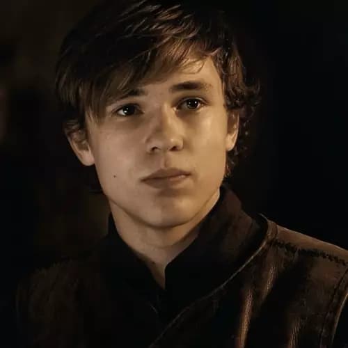 Peter Pevensie thumbnail