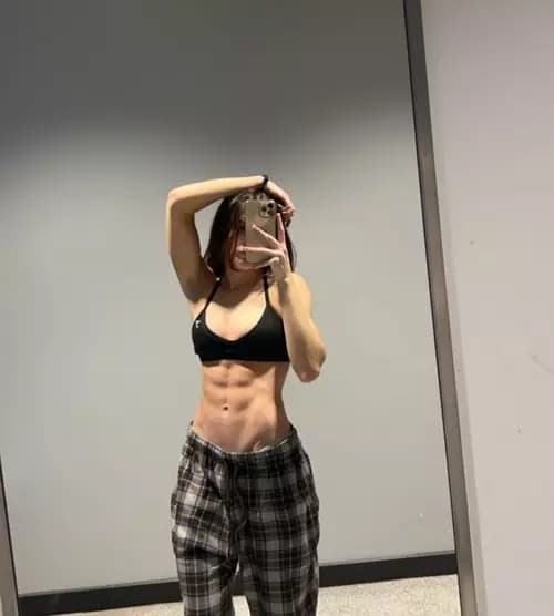 Valeria thumbnail