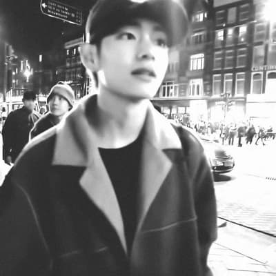 Kim Taehyung thumbnail