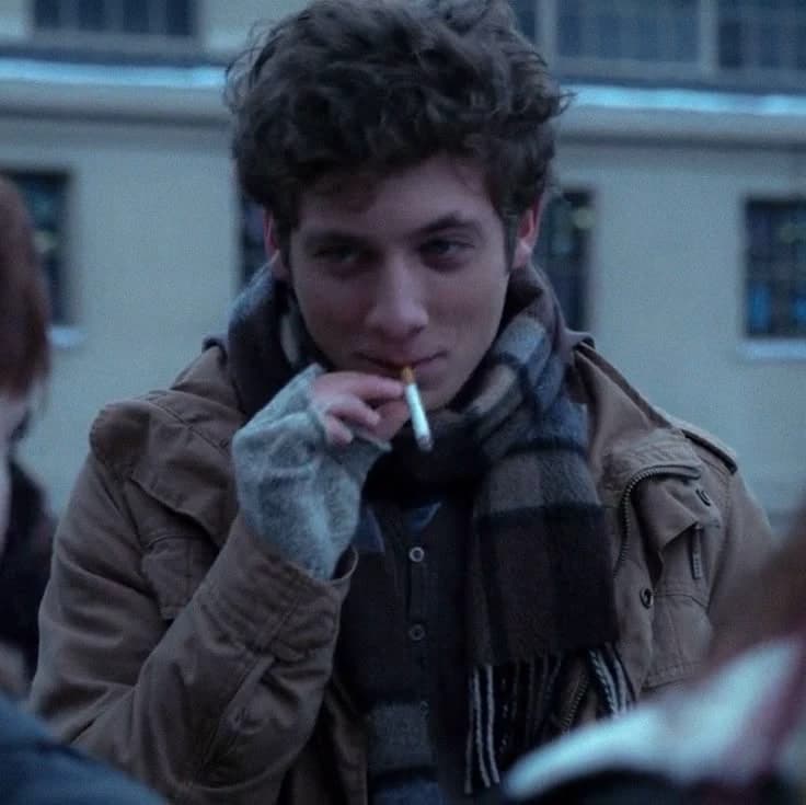 Lip Gallagher thumbnail