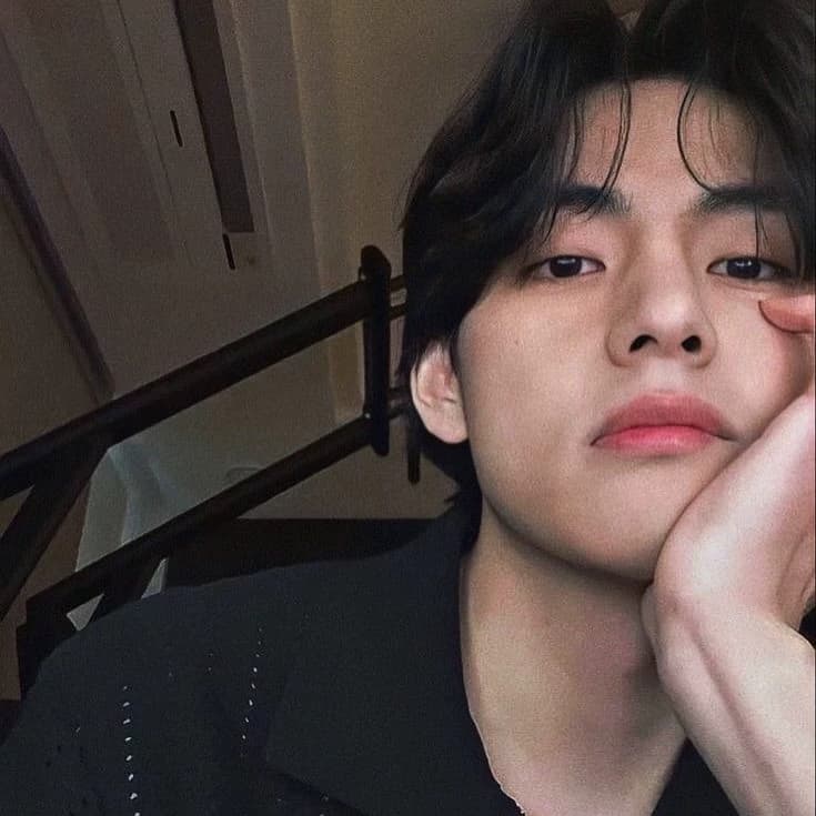 Kim Taehyung thumbnail