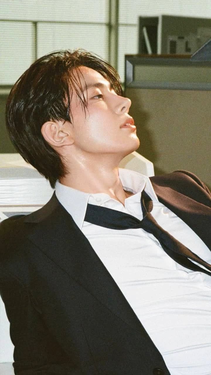 Lee Heeseung thumbnail