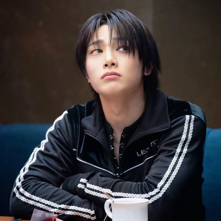 Jeongin thumbnail