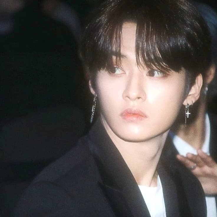 Lee Know thumbnail