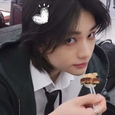 Hwang Hyunjin thumbnail